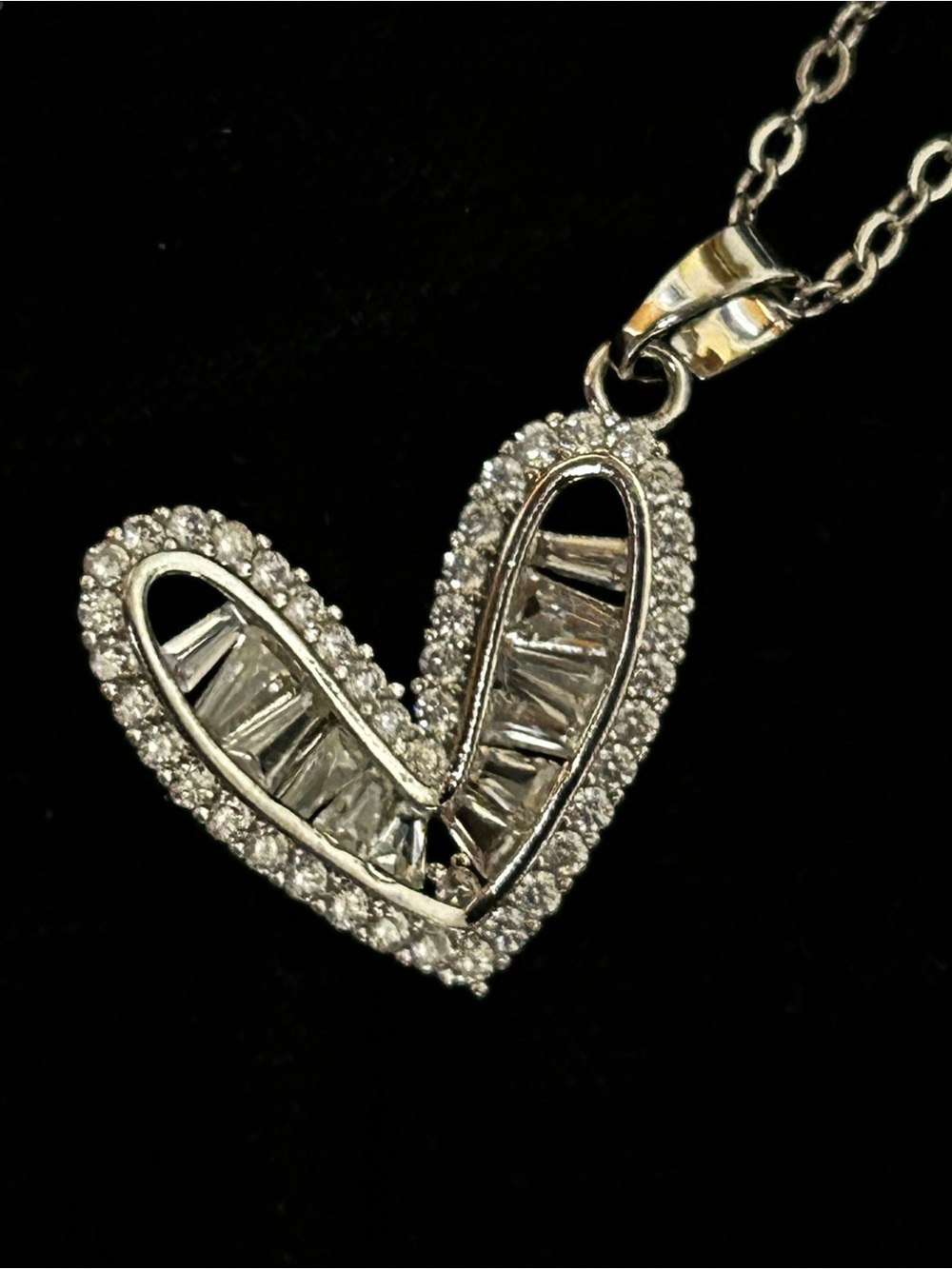 Silver Tone Heart Pendant Necklace with Clear Stones